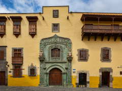 Casa De Colon Gran Canaria by Dave Rippon