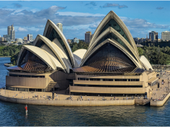 Sydney Operahouse Front View by Dave Rippon