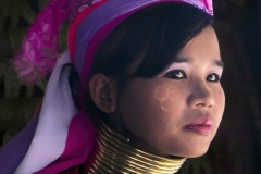 Kayan Lahwi Woman by Dave Rippon